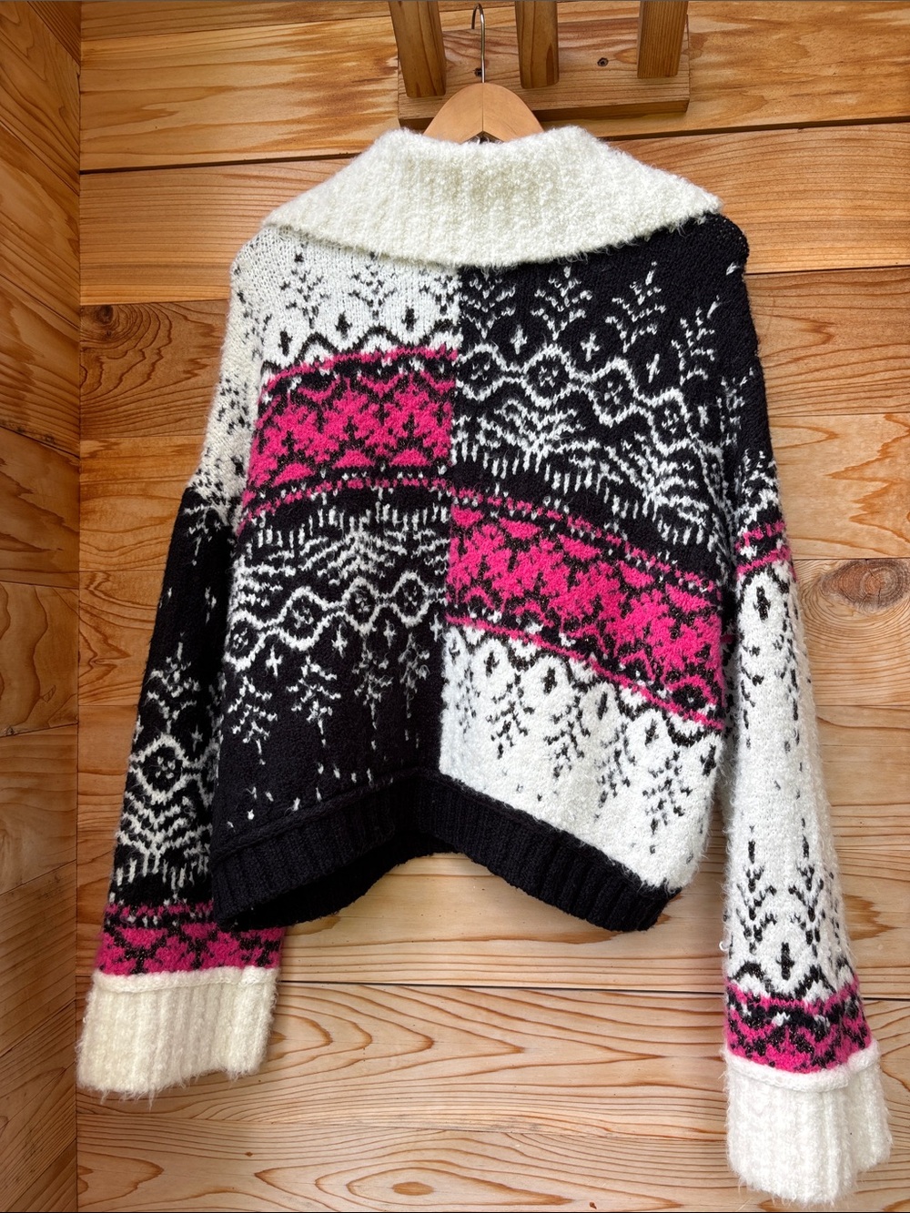 Pilcro V-Neck Fuzzy Printed Popover Sweater Fair Isle Medium - Picture 4 of 12